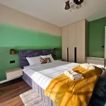 Apartment By The Pool #7