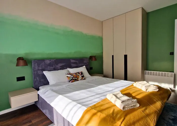 Apartment By The Pool #7